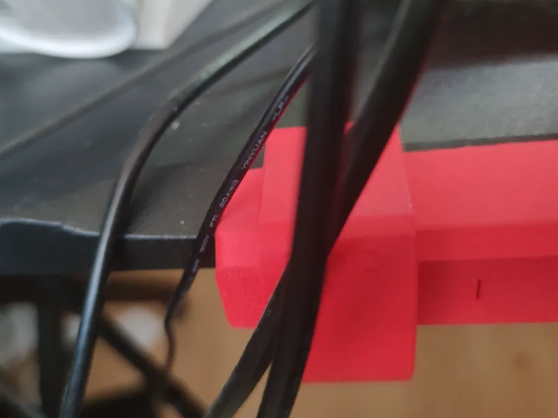 Gaming table extender and slant remover