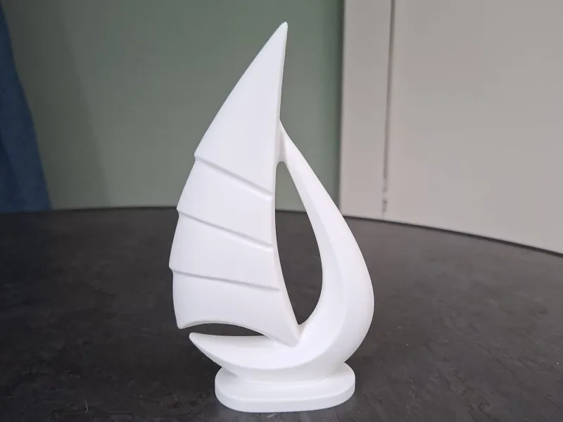 Escultura Decorativa Moderna de Barco à Vela