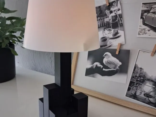 Graphic lamp (No support needed)