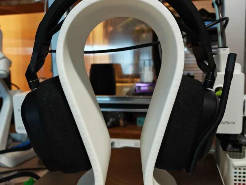 Soporte para auriculares por Timmilicius