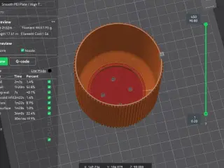 Ribbed Patterned Flower Pot