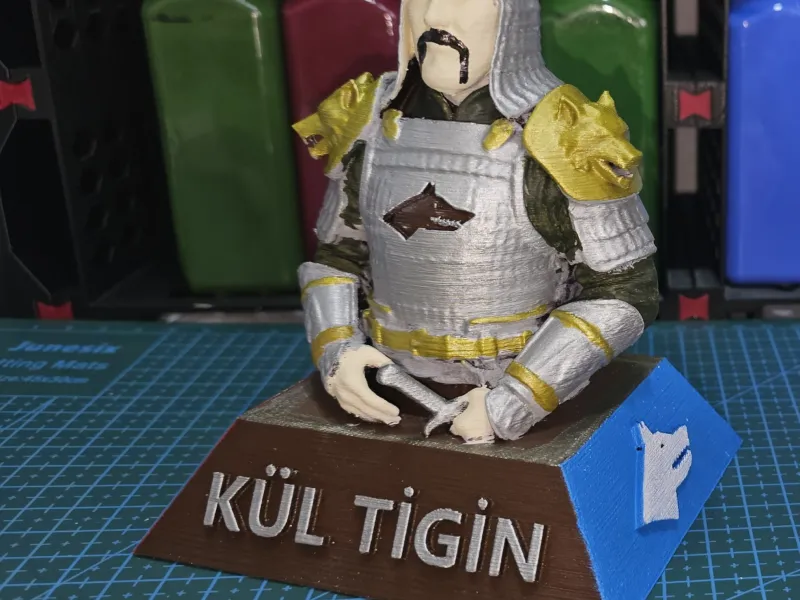 Kül-Tigin-Büste