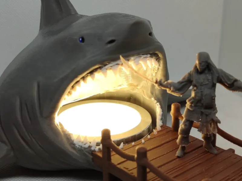 Jaws Lamp CR