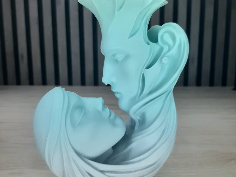 man woman statue