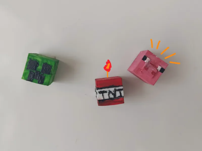 Minecraft magnetic heads