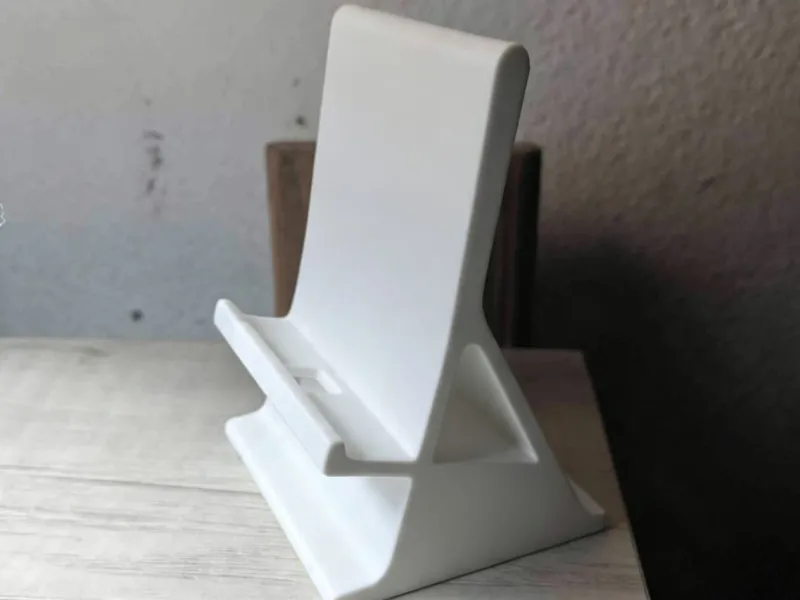 Подставка для телефона с зарядным слотом / Phone Stand with Charging Slot