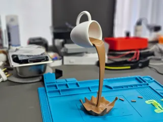 Floating Cup