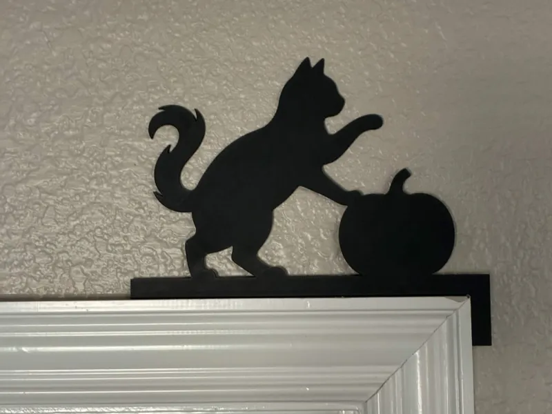 Cat Playing - Halloween Door Topper