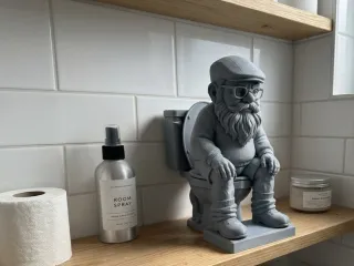 papi gnome aux chiottes