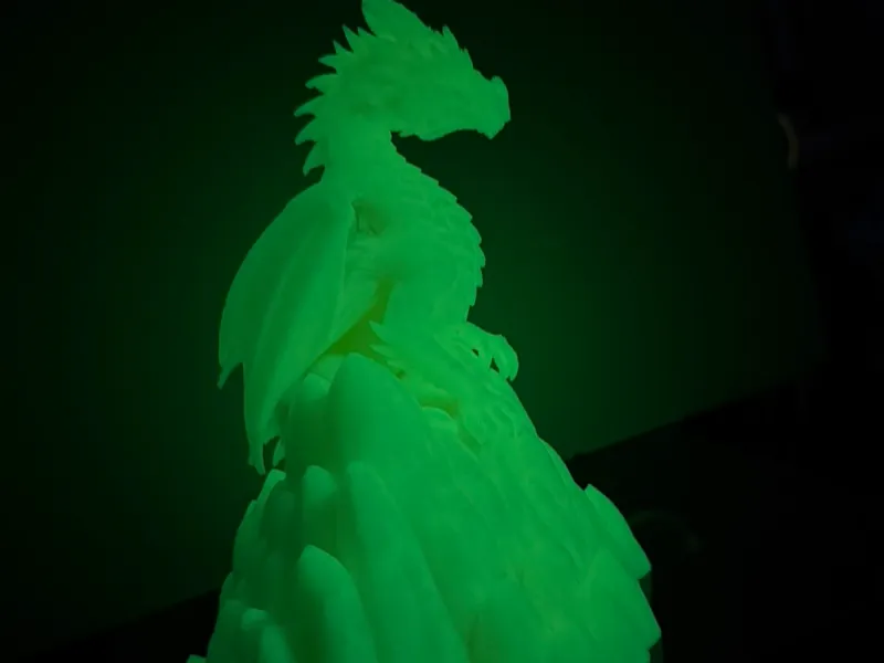 Der Letzte Wächter – Leuchtender Drache