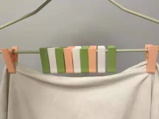 Hanger clip (integrated printing only takes 20 minutes)