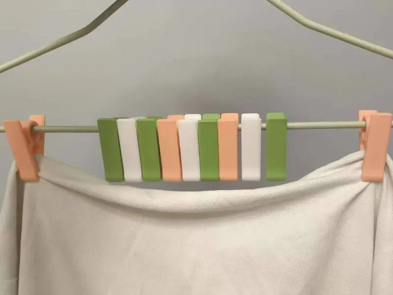 Hanger clip (integrated printing only takes 20 minutes)