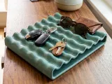 Wavy Supplies Holder-0