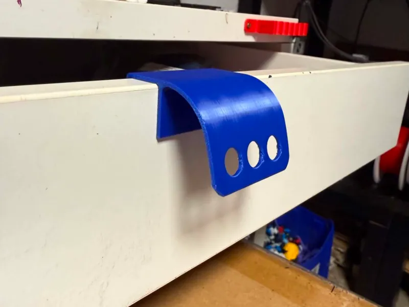Drawer handle - no drilling, no glue