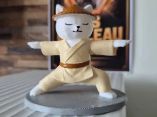 Sculpture chat yoga Guerrier II minimaliste