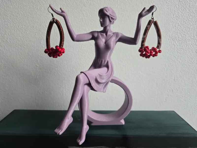 Earring Holder - Elegant Sitting Lady
