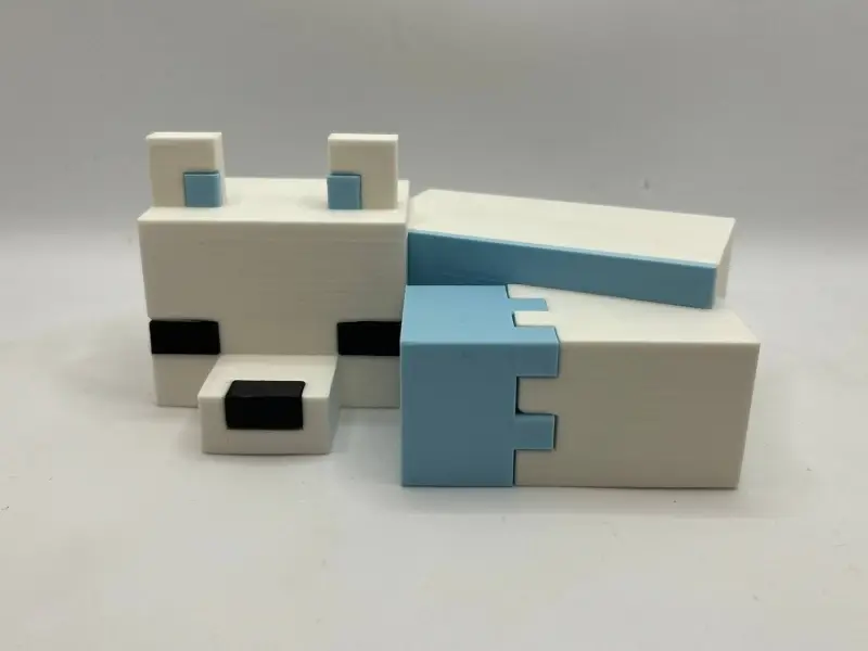 Спящая полярная лиса из Minecraft