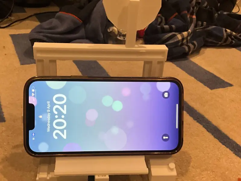 3d printer phone stand(based on ender 3 neo)