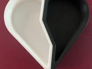 Double Heart Empty Pocket