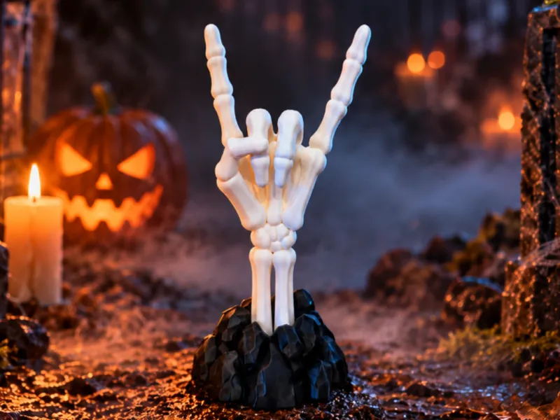 Mão de Esqueleto Rock – Decoração de Halloween 🤘💀