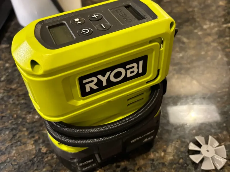 Sostituzione ventola di raffreddamento pompa ad aria Ryobi