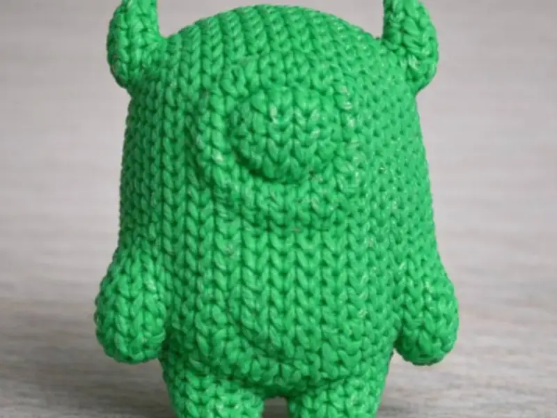 Adorable monstre de l'amour tricoté ❤️