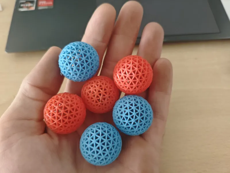 Bola sem ar / Airless ball