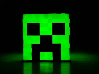 Minecraft Creeper Lamp