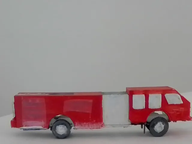 Caminhão de Bombeiros E-One Hush de 1988 em Escala 1/87