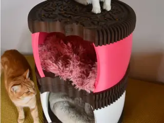 Oreo Cookie Cat Bed