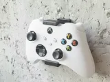 Soporte de pared para mando de Xbox | X y S | Mando | Auriculares-0
