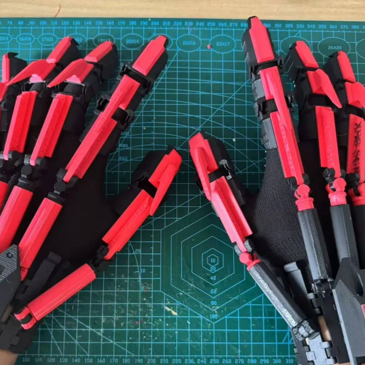 mechanical exoskeleton on hand