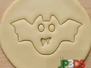 ✨ Spookily Cute Bat Cookie Cutter 👻