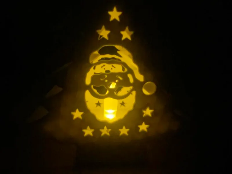 Vela LED con forma de árbol de Navidad