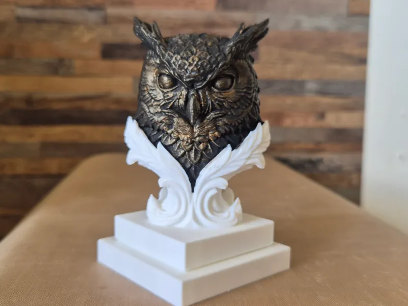 Sculpture hibou plume moderne