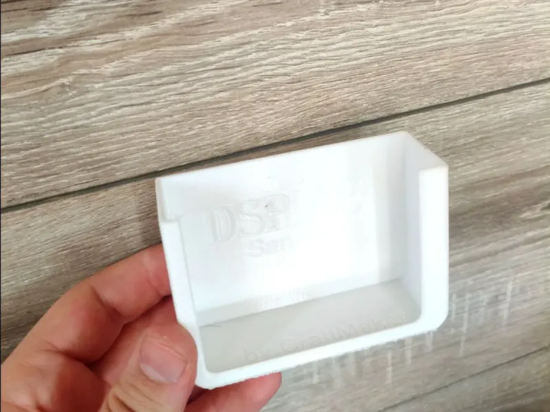 Skadis Dspiae Sander holder