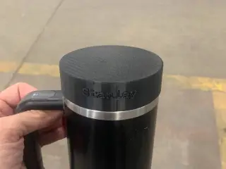 Stanley Cup dust cover
