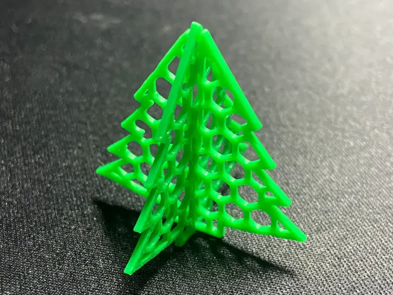 Standing Christmas Tree Honeycomb Pattern