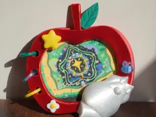 Apple-shaped notebook cover