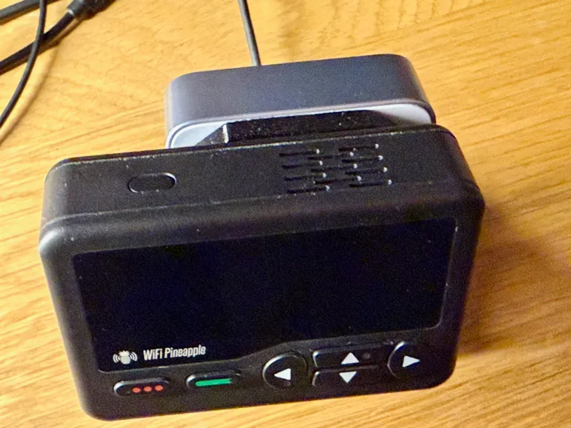 Supporto MagSafe per WiFi Pineapple Pager 🛜🍍📟