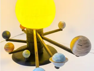 Model lamp of the solar system - MOKA Design