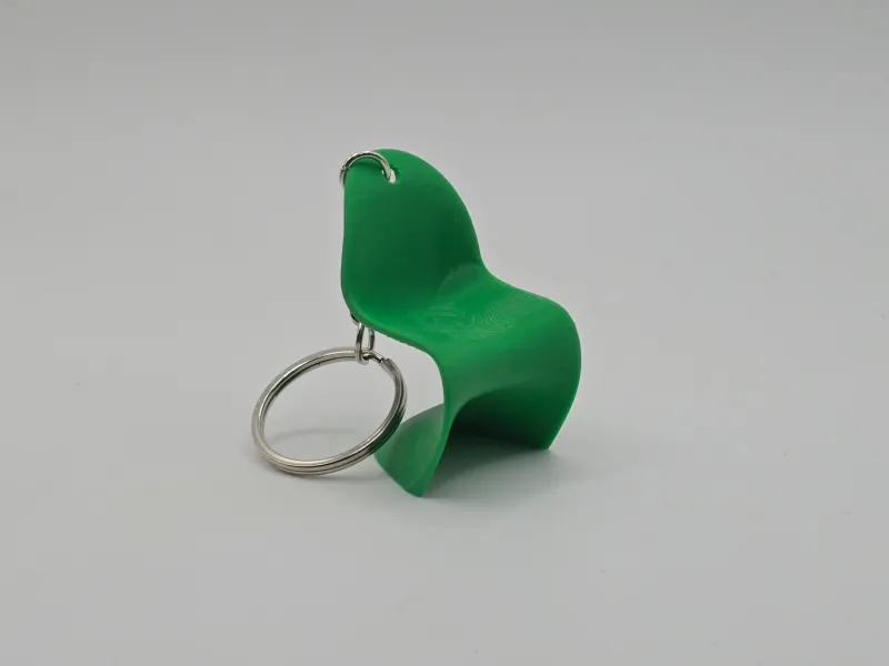 Chaveiro da "Cadeira Empilhável" de Verner Panton (Remix)