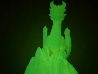 The Last Guardian – Glowing Dragon