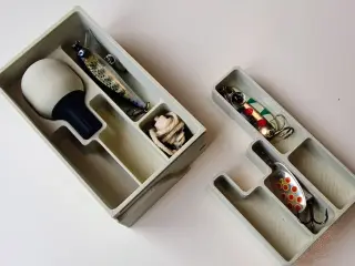 Mini two-compartment tackle box