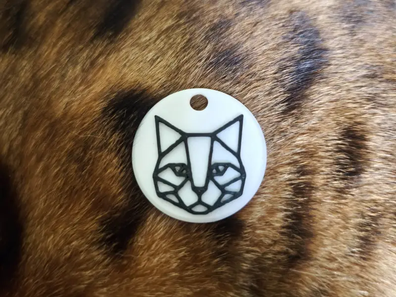 CAT KEYCHAIN / NECKLACE