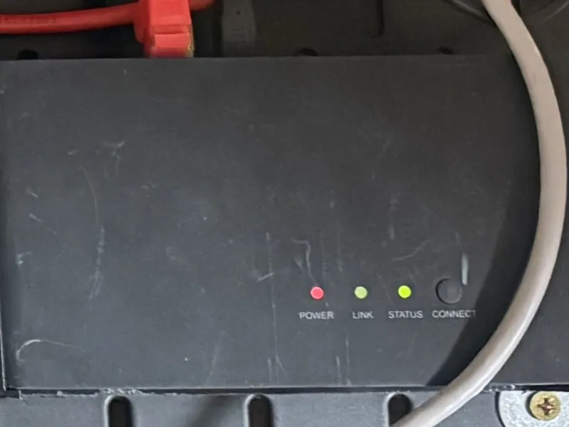 SKÅDIS-opbergvak voor Heatmiser neoHub v2
