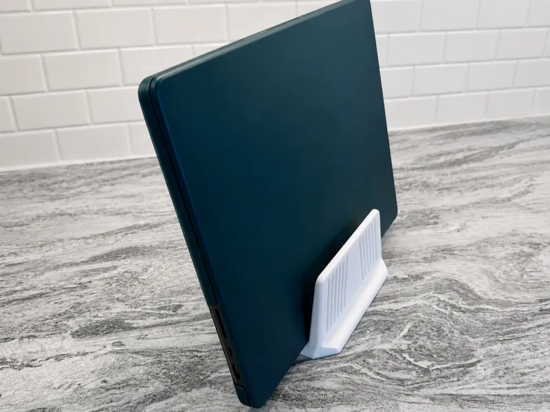 Minimalistische geventileerde laptopstandaard