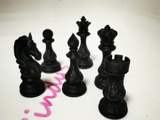 Modern Chess Set