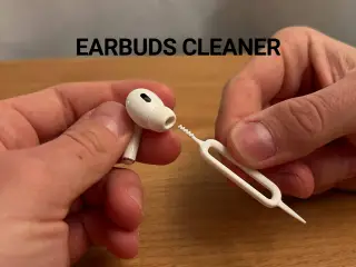 Earbuds Cleaning Tool