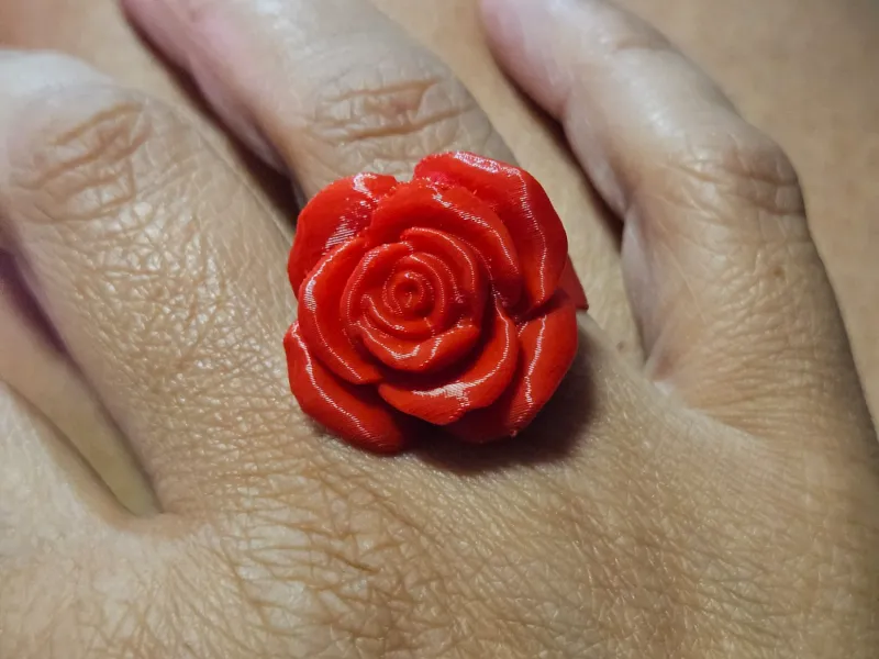 anillo de rosa